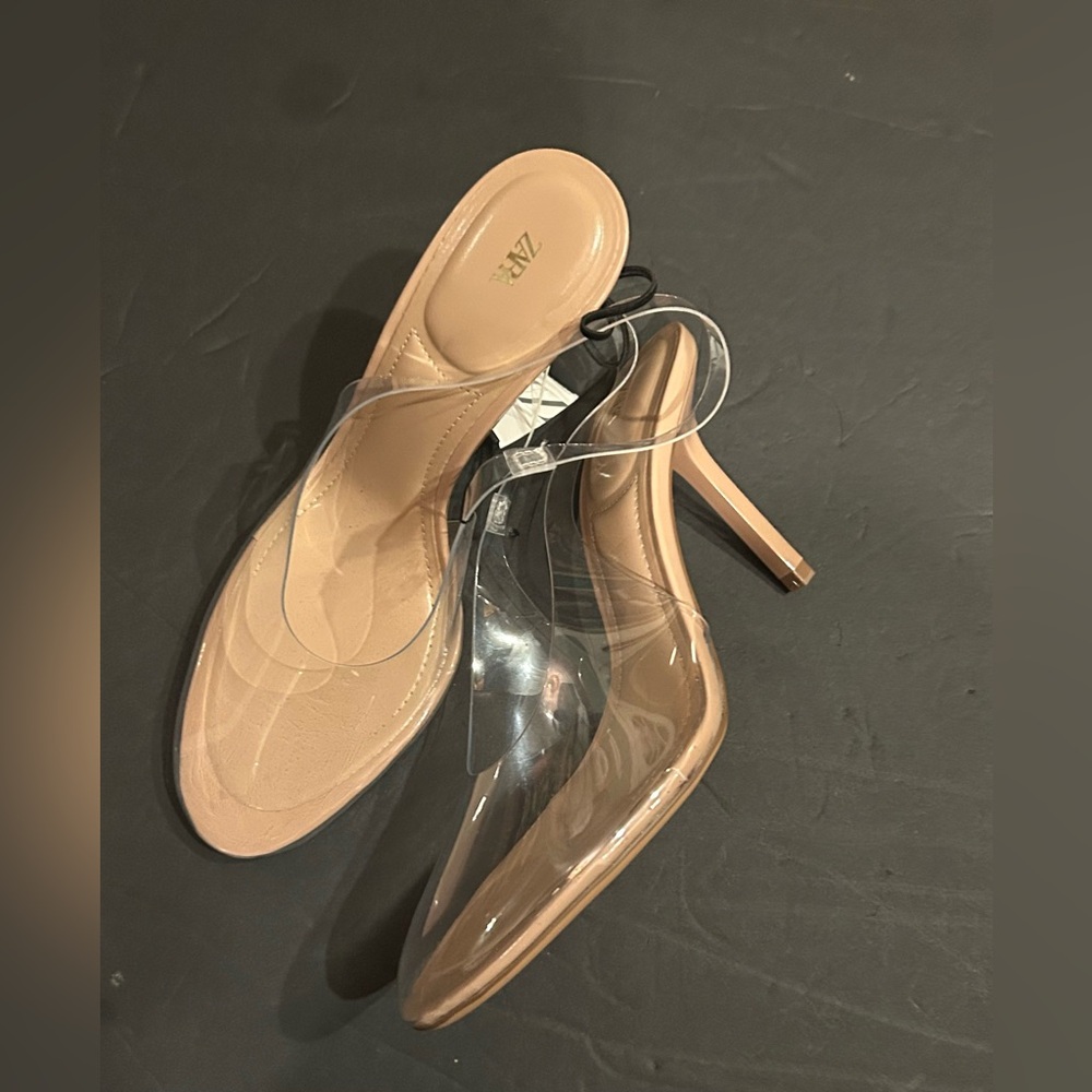 Vinyl heel Clear Slingback Pumps size 39/8 NWT - Picture 10 of 11